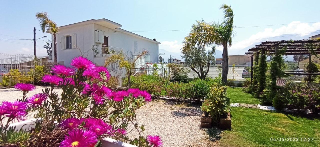 La Villa Degli Dei - Guest House Castellammare di Stabia Exterior foto