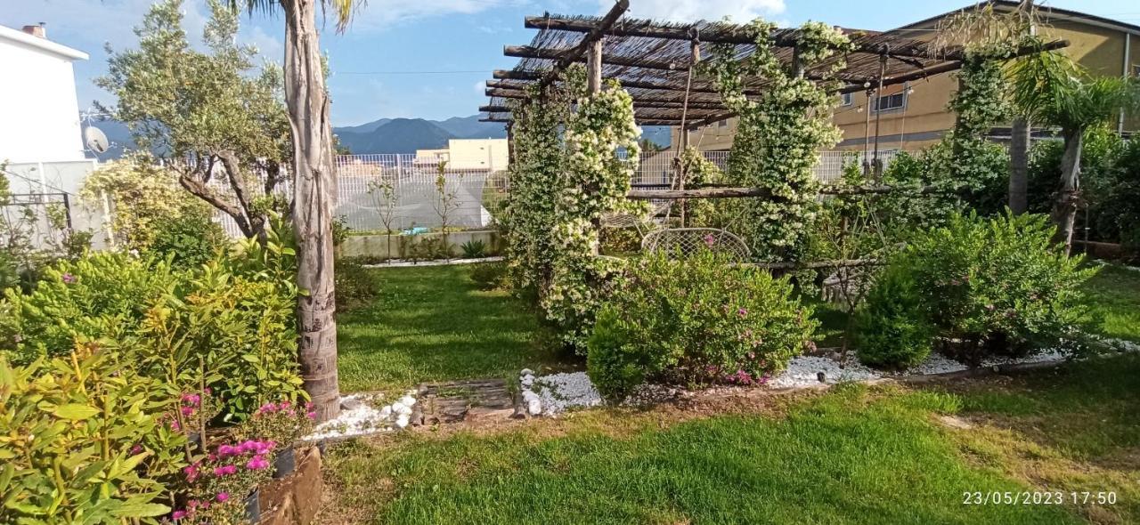 La Villa Degli Dei - Guest House Castellammare di Stabia Exterior foto